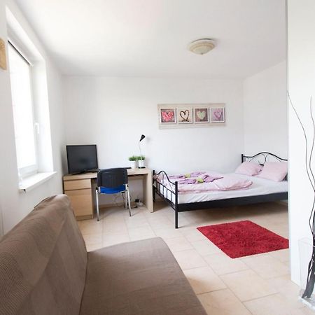 Lucky Apartaments Old Town -Economy Breslau Exterior foto