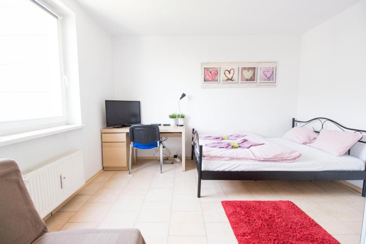 Lucky Apartaments Old Town -Economy Breslau Exterior foto