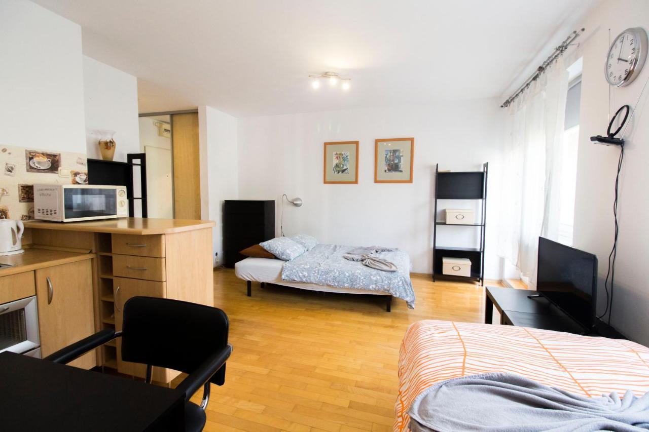 Lucky Apartaments Old Town -Economy Breslau Exterior foto