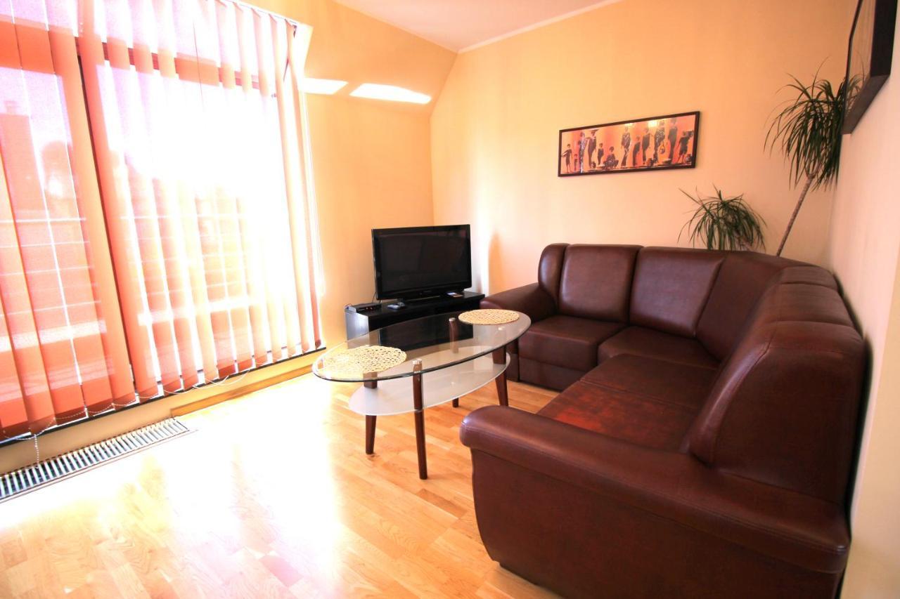 Lucky Apartaments Old Town -Economy Breslau Exterior foto